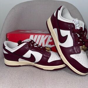 Women’s NIKE Dunk Low SE - Brand New in Box Size 8 ‼️BUY ME, PRICED TO SELL‼️